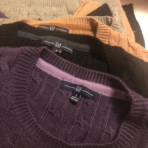 FOUR TOTAL❤️❤️4 GAP SWEATERS❤️SALE